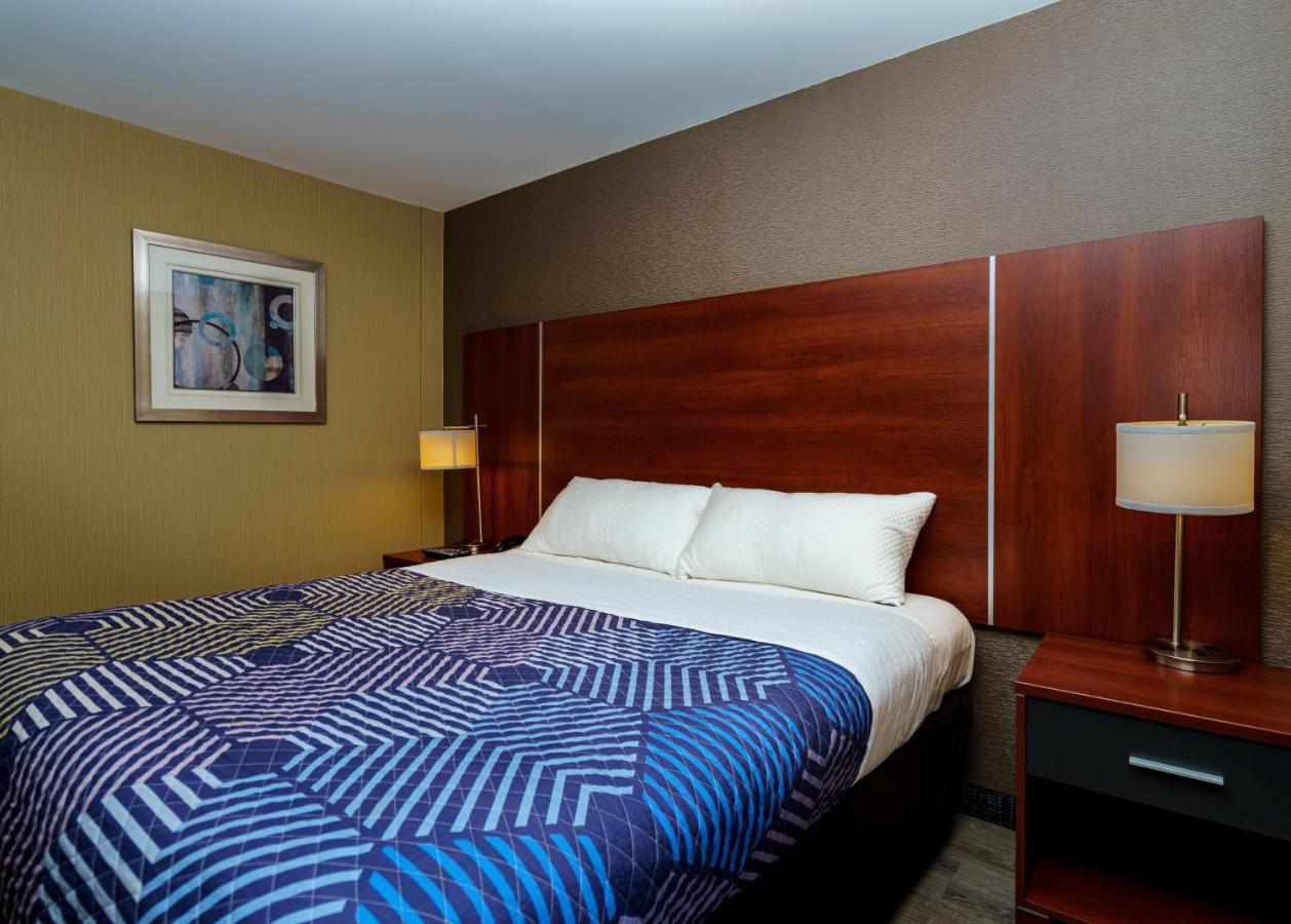 Sky Hotel Flushing/Laguardia Airport ニューヨーク エクステリア 写真